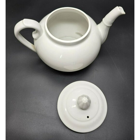 White Ceramic Teapot With Lid & Curved Handle Pillivuyt France DH1352 - Picture 4 of 9